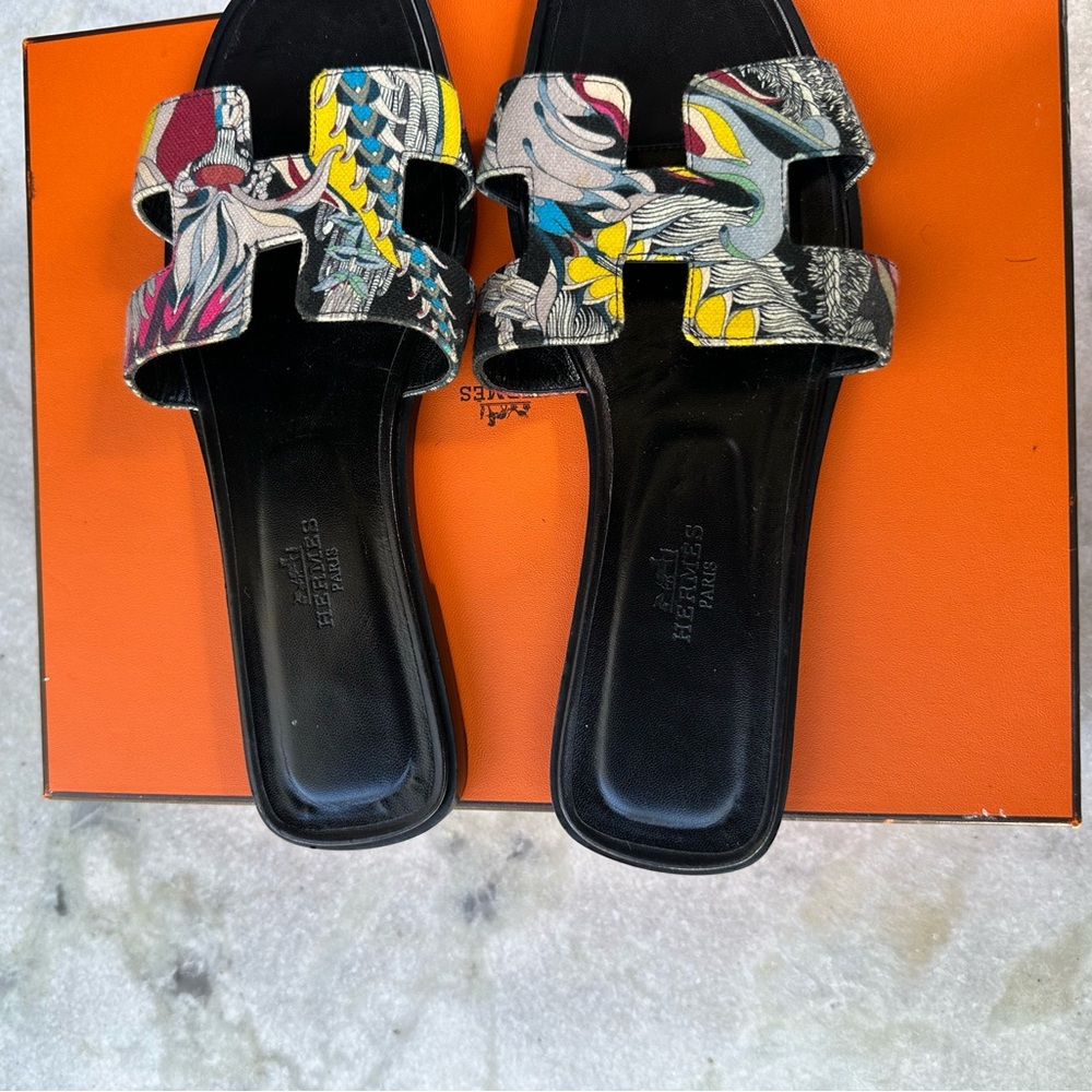 Hermes Oran Sandal - Picture 2 of 7